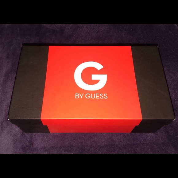 👠SALE 👠 Guess Pumps - Picture 8 of 8